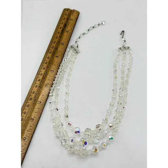 Vintage faceted crystal three strand necklace - Picture 4 of 5